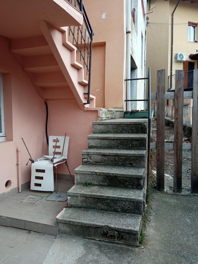 Cute Little Flat With View, 20 Mins To Bgy Airport Apartman Pradalunga Kültér fotó